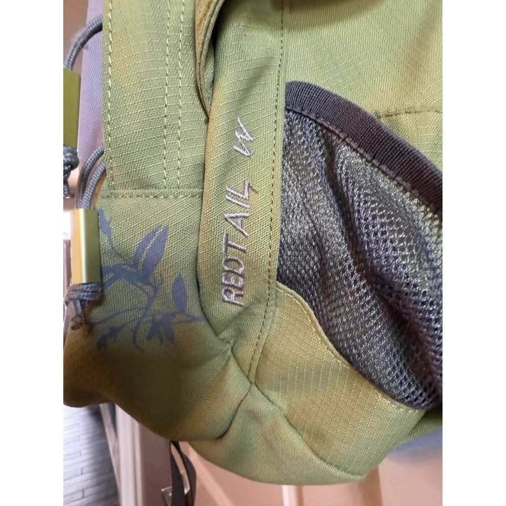 Kelty Redtail W Leaf Green and Gray Travel Camping Hiking Gorpcore Backpack - Picture 3 of 10